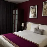 Mercure Centre Gare Hotel 4*