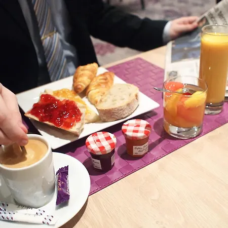 Mercure Centre Gare Hotel 4*