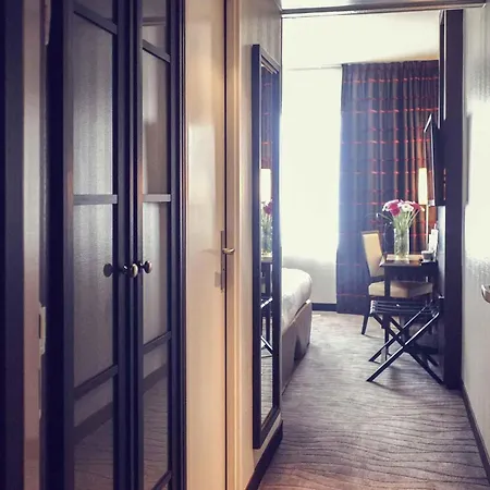Hotel Mercure Centre Gare 4*