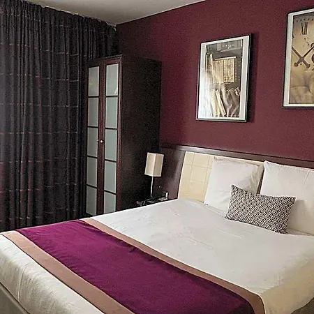 Отель Mercure Centre Gare Анже