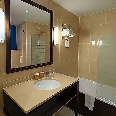 Mercure Centre Gare Анже